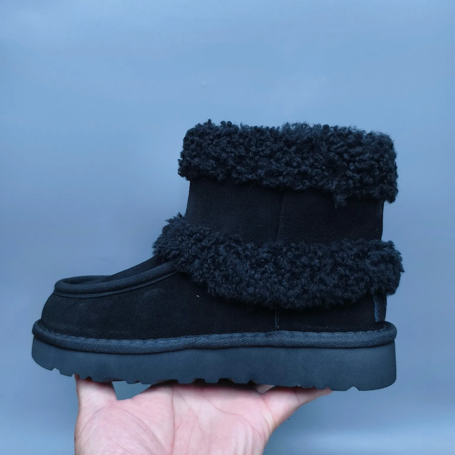 💰600 UGG sheepskin all-in-one snow boots 5410 Curly large LOGO mid-cut trendy boots Color: Maroon Black Size: 35-40